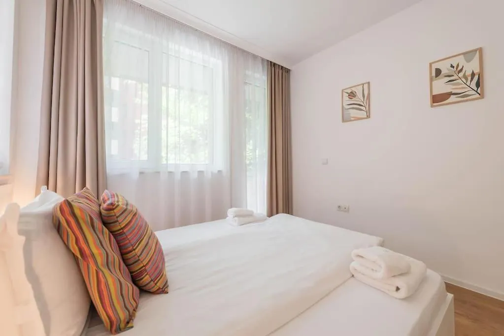 Aquarelle Breeze Apartment Varna